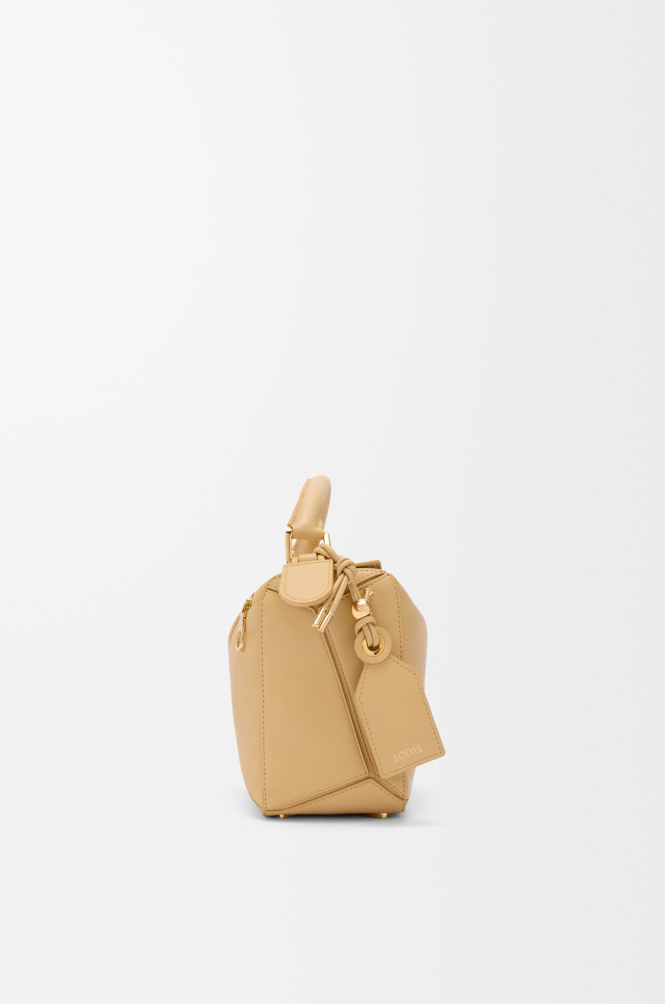 LOEWE Bolso Featherlight Puzzle pequeño en piel napa de cordero Mantequilla Oscuro plp_rd