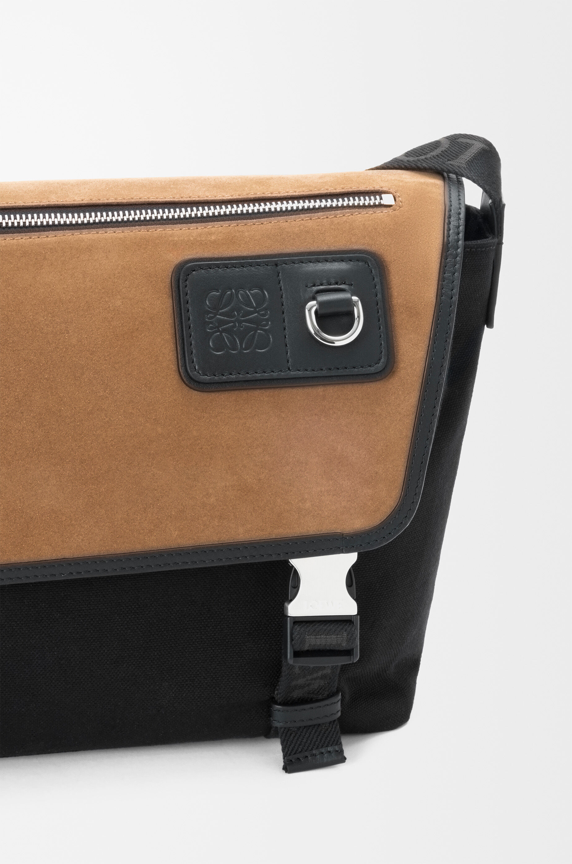 フレックス メッセンジャーバック ミディアム（キャンバス