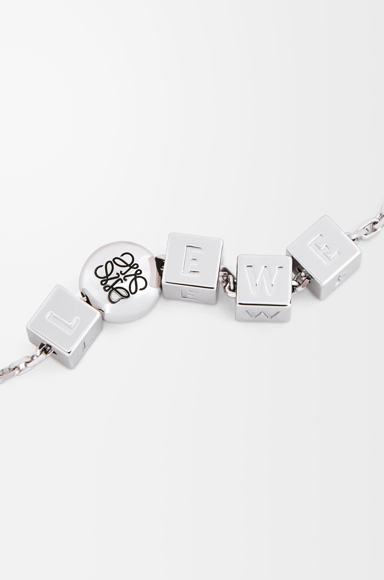 LOEWE Collar Pebble Cube en plata de ley Plata