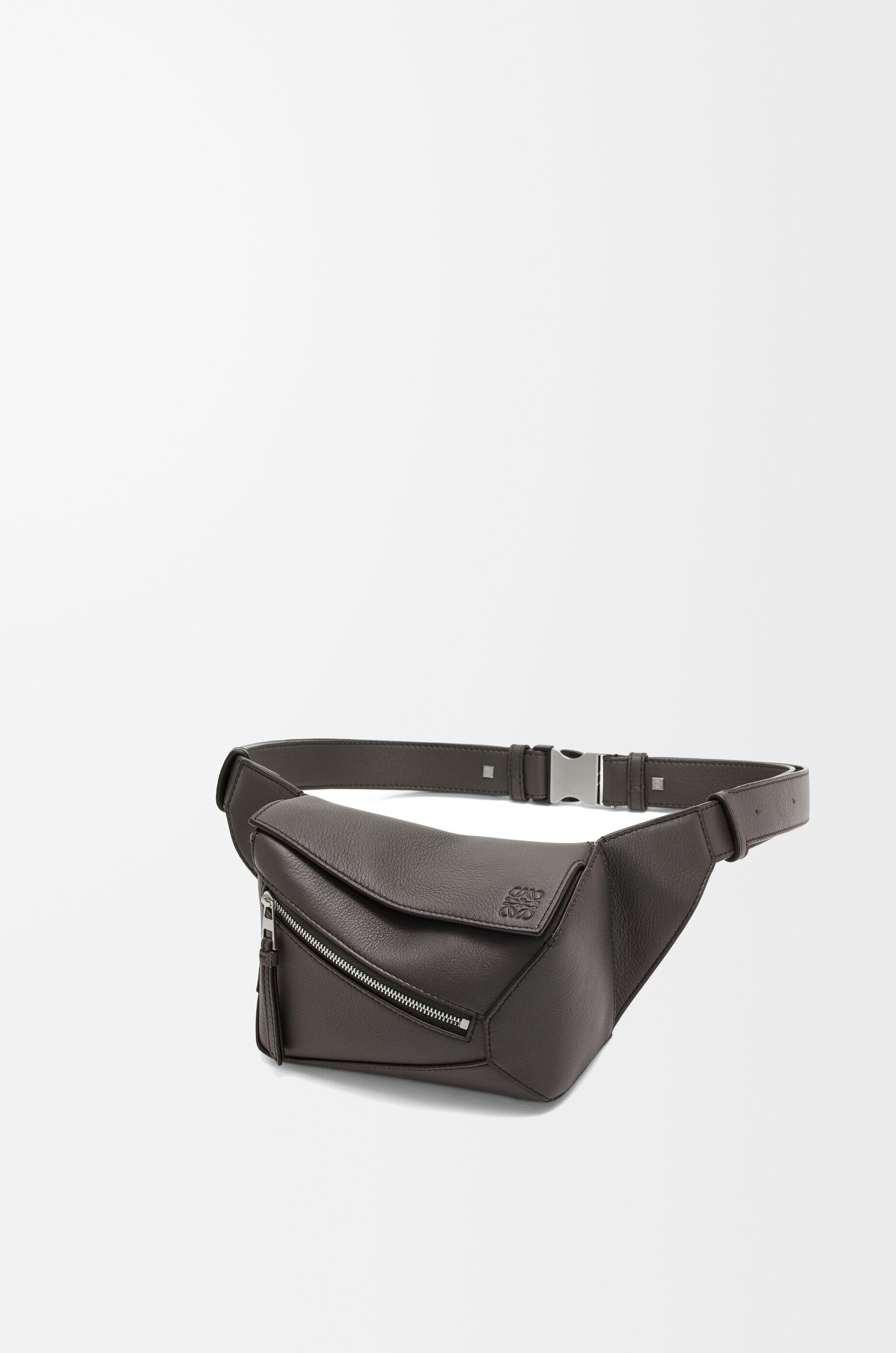 パズル バムバッグ ミニ（クラシックカーフ） グレー - LOEWE