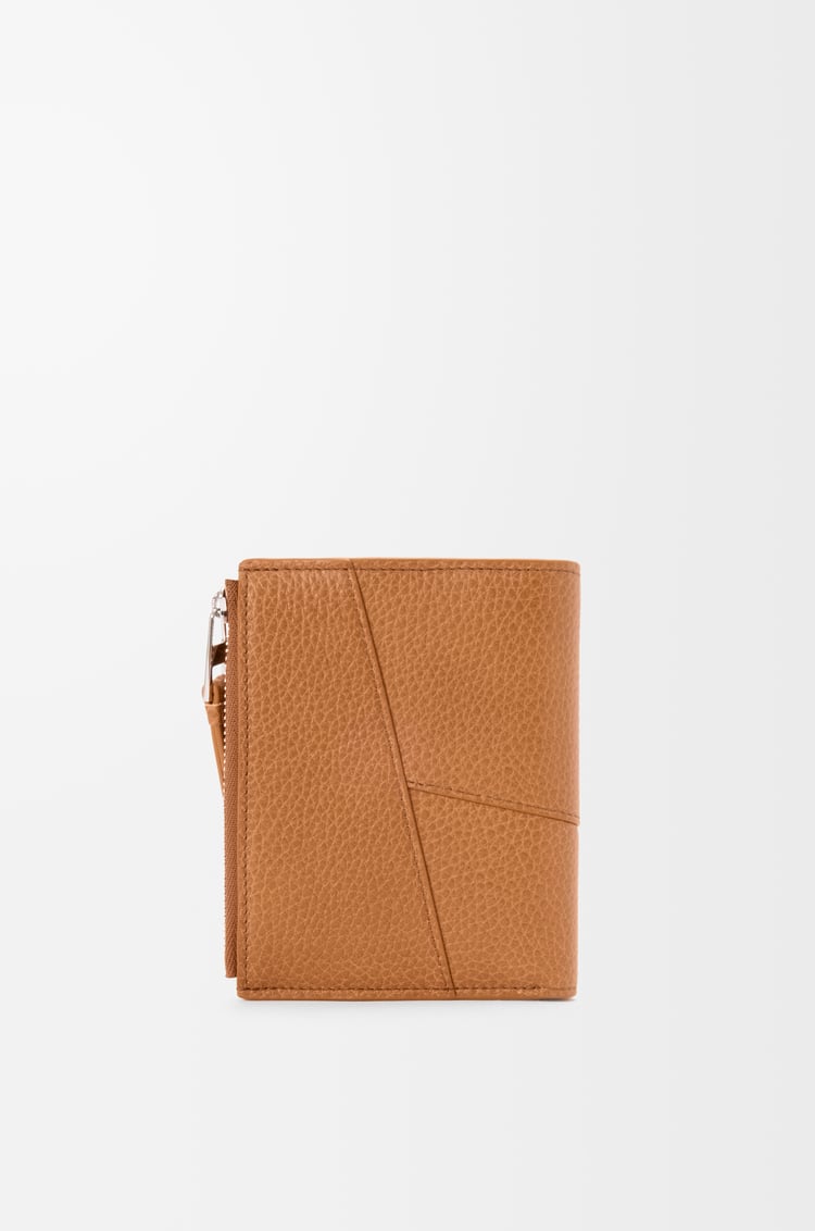 LOEWE 柔軟粒面小牛皮 Puzzle 窄版短錢包 淺峽谷棕色