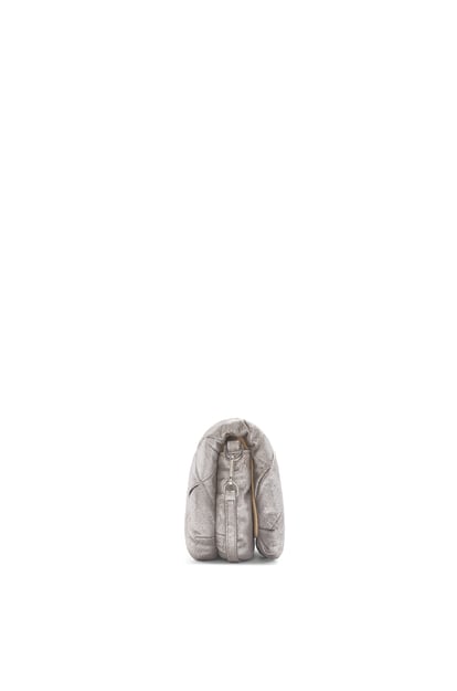 LOEWE Bolso Goya Puffer mini en piel metalizada plisada Plata plp_rd