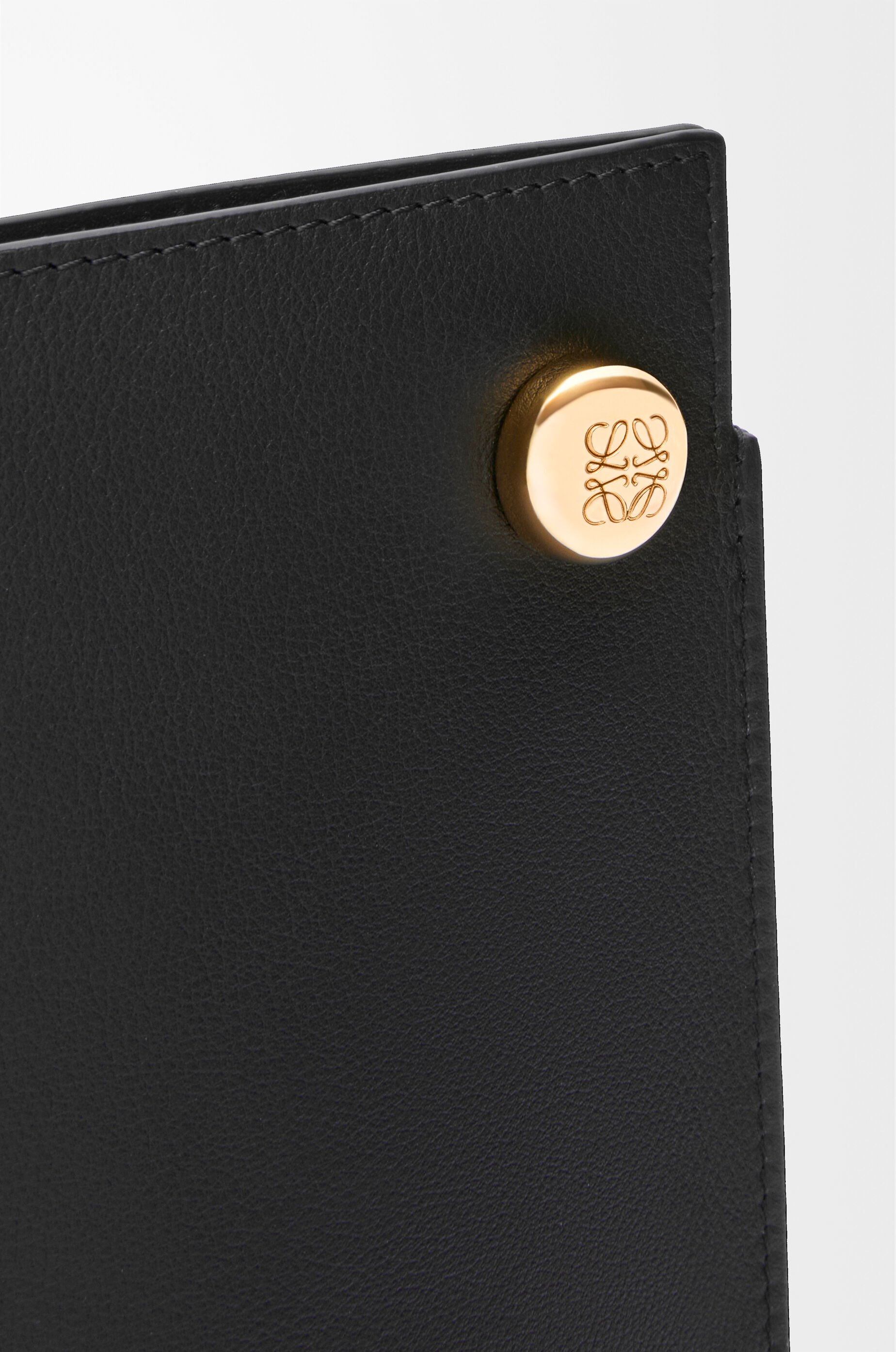 ペブル ダイス ポケット（クラシックカーフ） ブラック - LOEWE