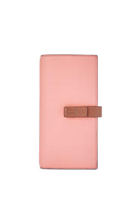 LOEWE Large vertical wallet in grained calfskin Blossom/Tan pdp_rd