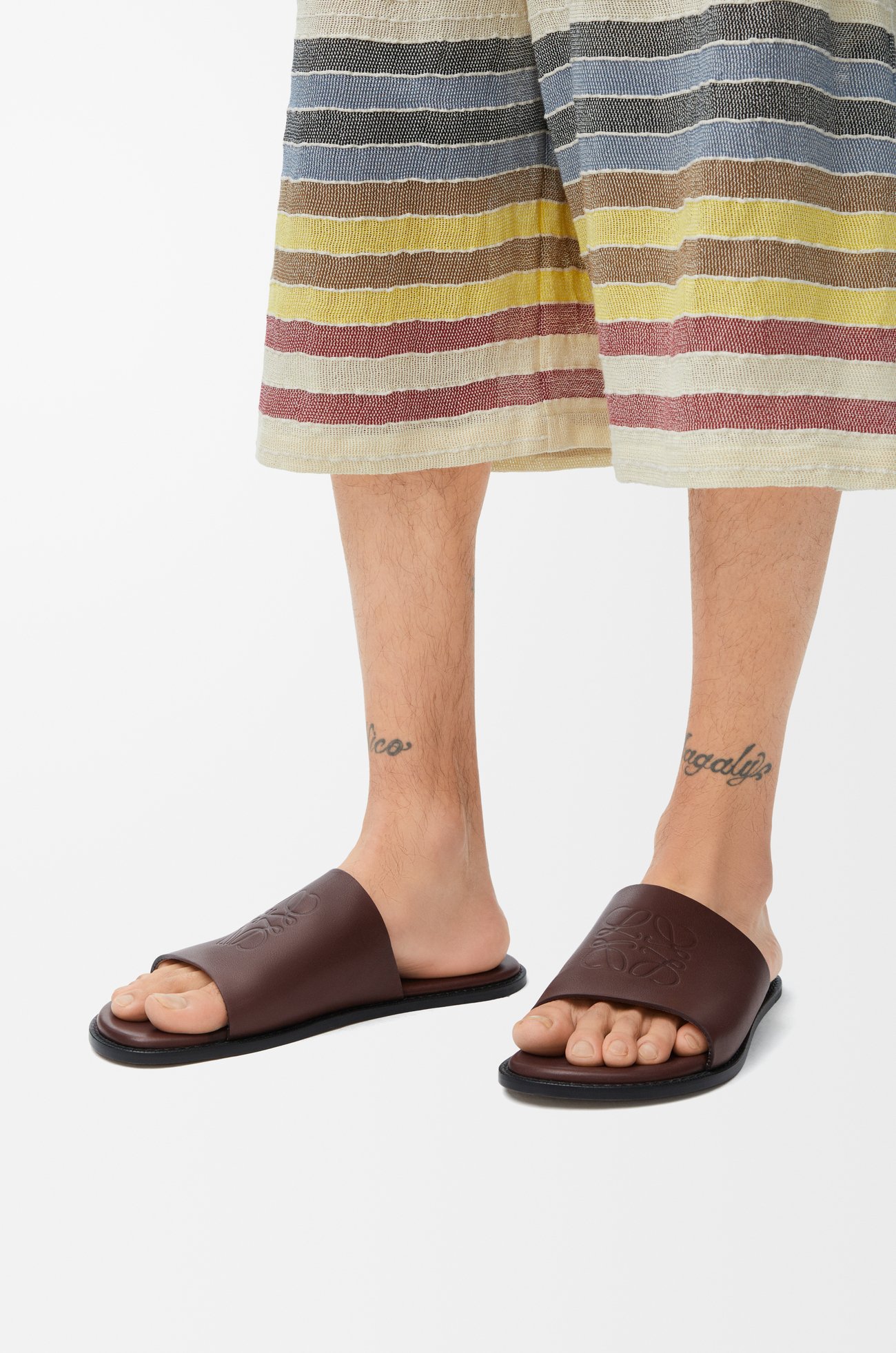 LOEWE Sandalia Flex Anagram en piel de ternera Burgundy Oscuro
