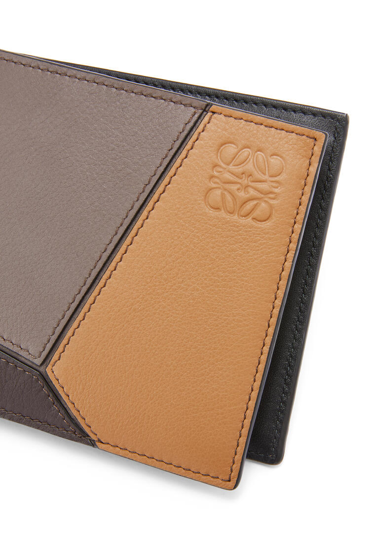 LOEWE Puzzle bifold coin wallet in classic calfskin Light Warm Desert/Chocolate