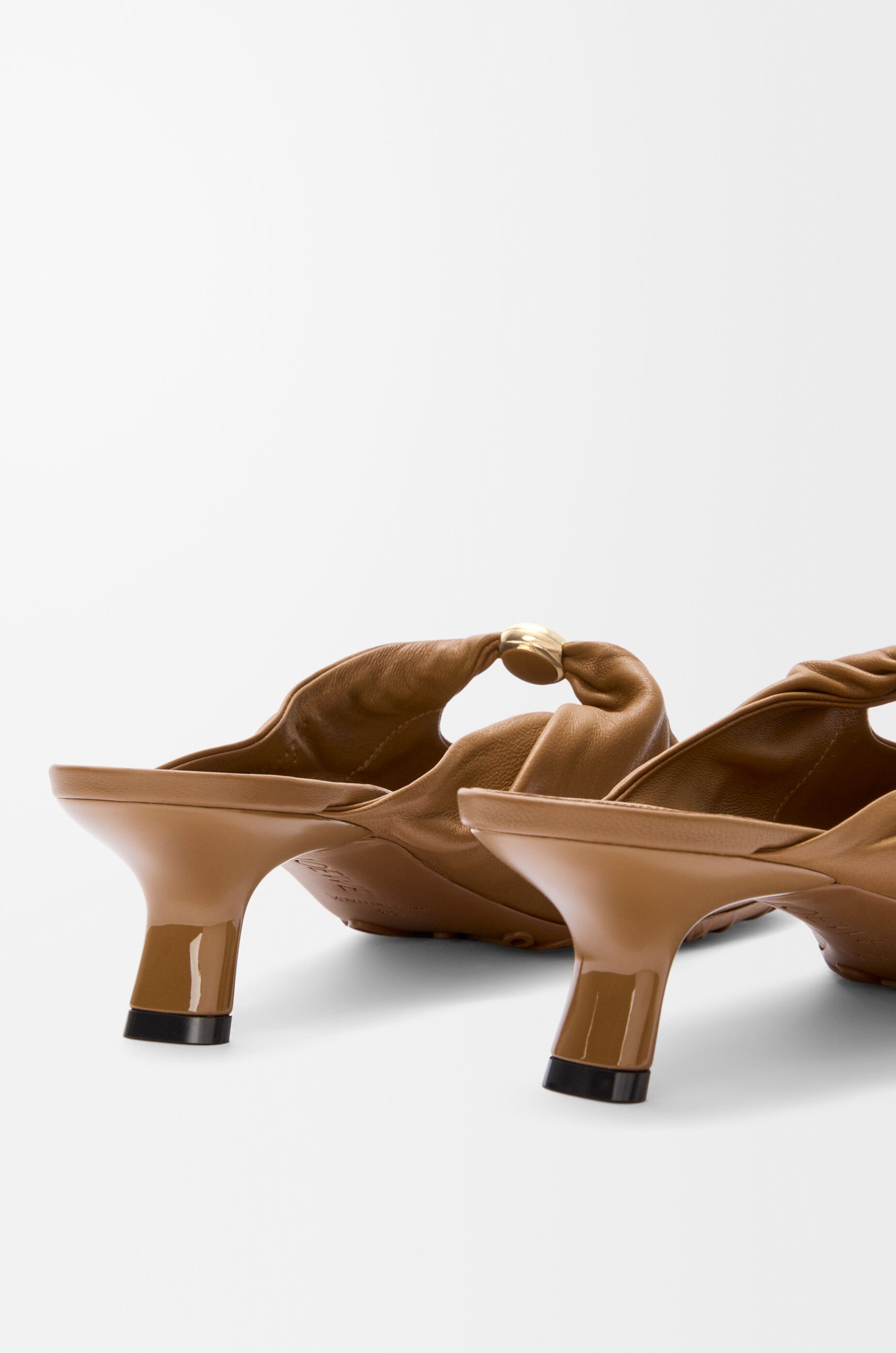 Pebble Soft mule in nappa lambskin Brown - LOEWE