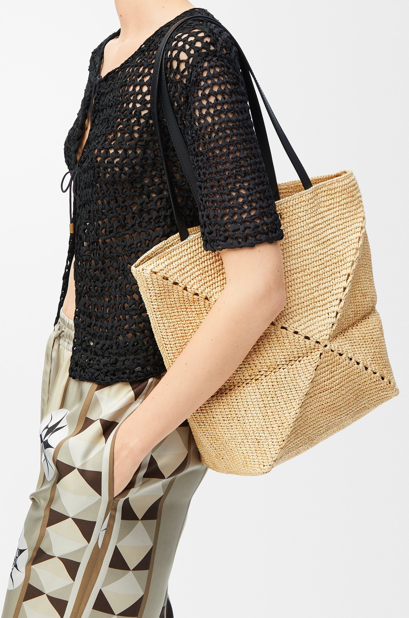 LOEWE Medium Puzzle Fold tote in raffia Natural