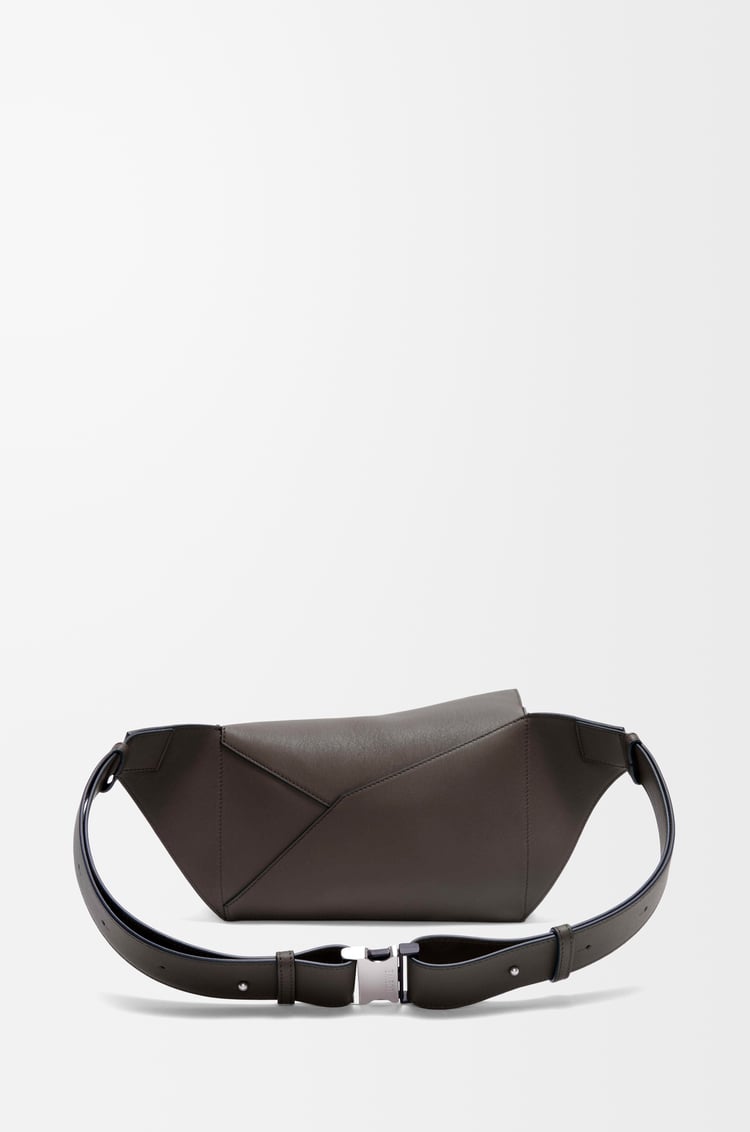 LOEWE 小号经典牛皮革 Puzzle 腰包 深灰色