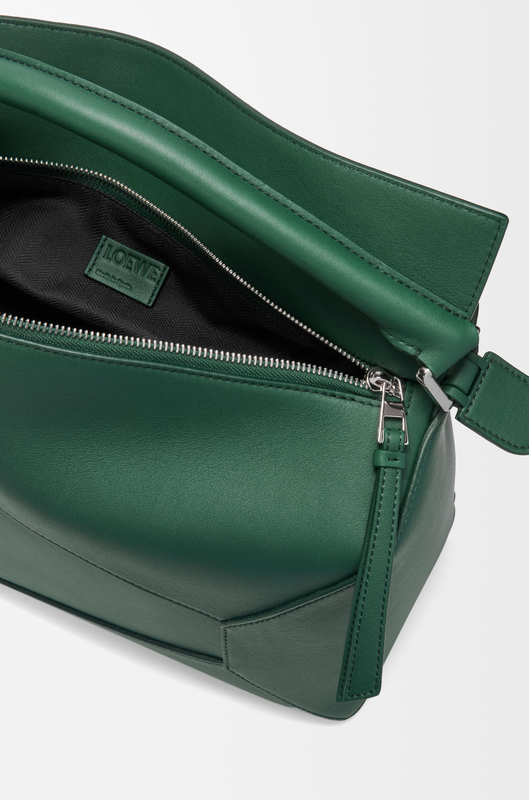 LOEWE かごバッグ グリーン カゴバッグ グリーン（緑）系 LOEWE(ロエベ) - 海外通販のBUYMA