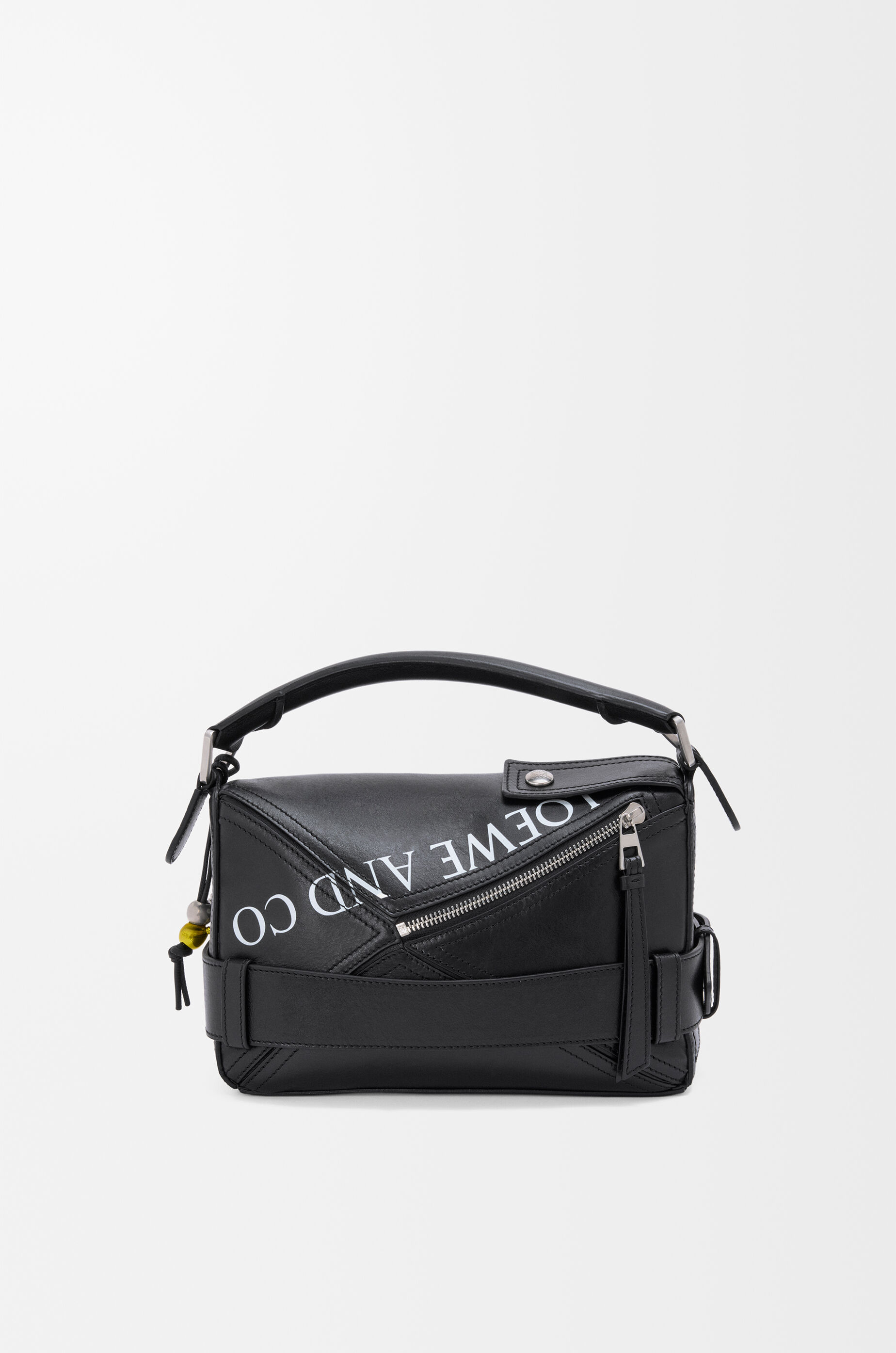 バッグ・カバンその他 Loewe Black Medium Puzzle bag Medium Puzzle Edge bag in classic calfskin Black - LOEWE