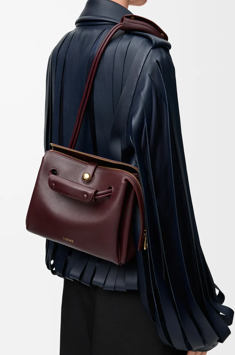 LOEWE Borsa Madrid piccola in morbida pelle di vitello Bordeaux Scuro