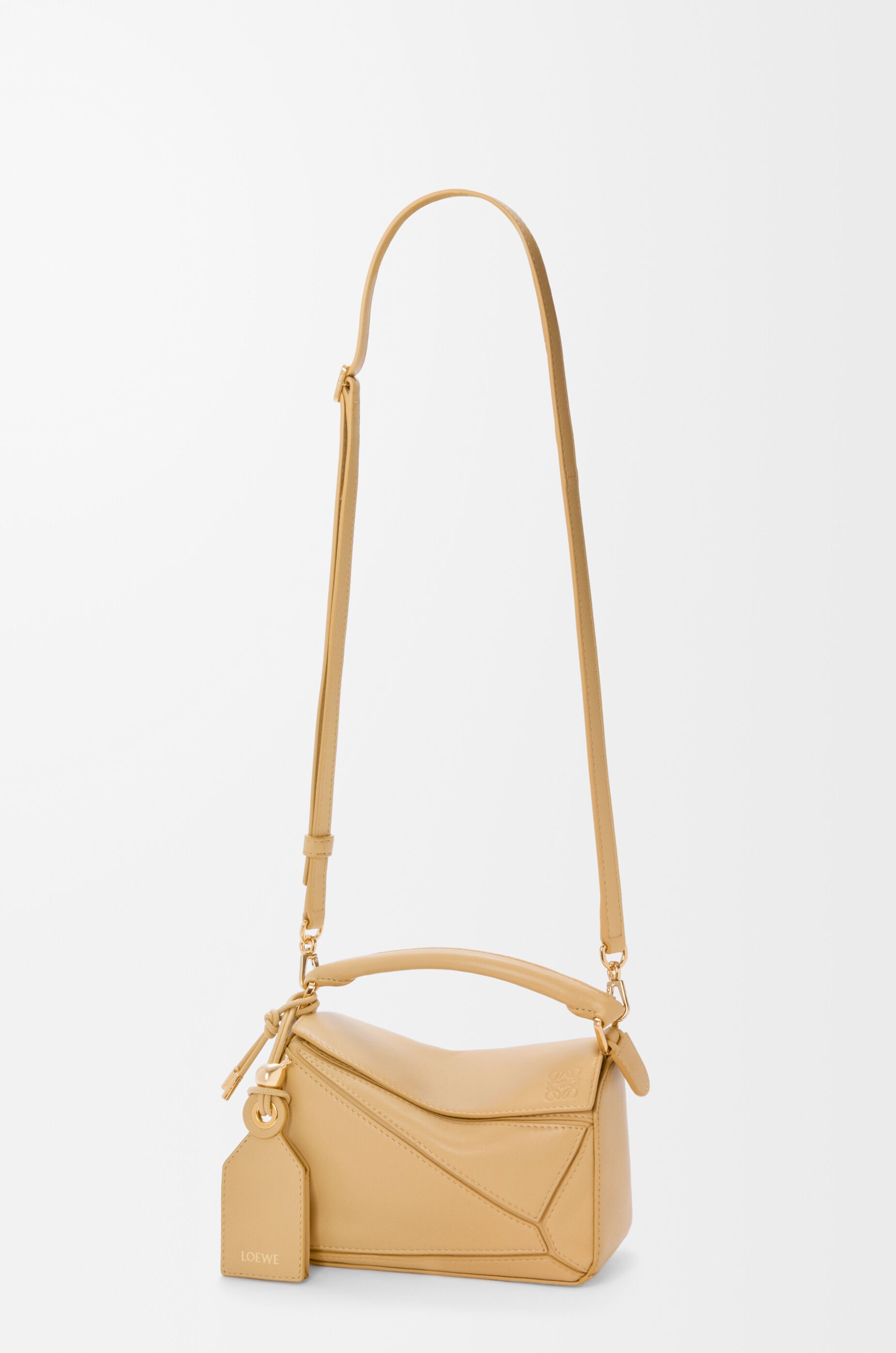 フェザーライト パズルバッグ ミニ（ナパラム） イエロー - LOEWE