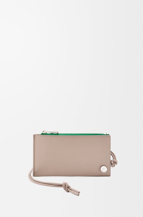 LOEWE 亮面納帕小牛皮 Pebble Slider 硬幣卡夾 沙色/熱帶綠