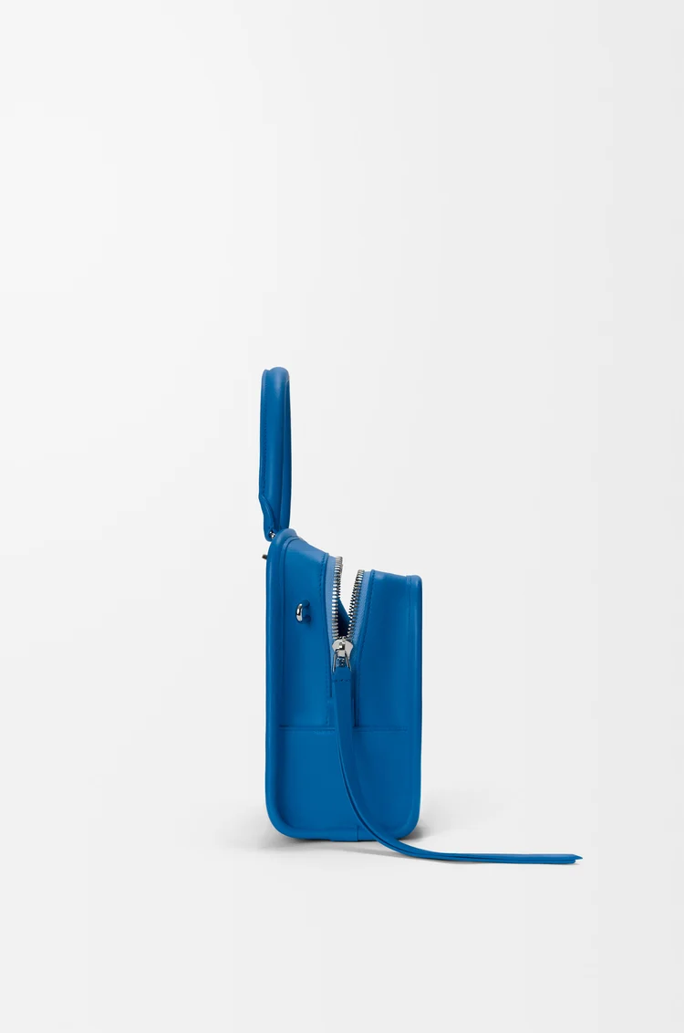 LOEWE Bolso Amazona 180 pequeño en piel de ternera suave Azur Real