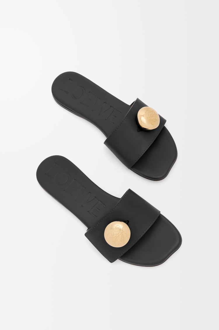 LOEWE Pebble 柔軟小牛皮涼鞋 黑色