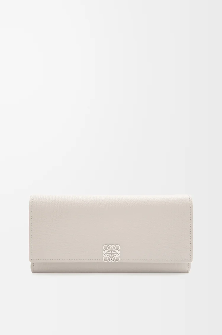 LOEWE 애너그램 컨티넨탈 지갑 - 페블 그레인 카프스킨 라이트 고스트