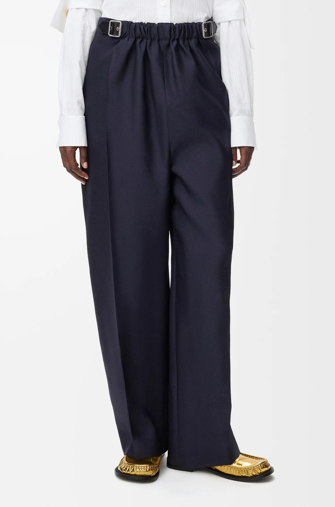 LOEWE Hose mit Gürtel aus Wolle und Seide Marineblau