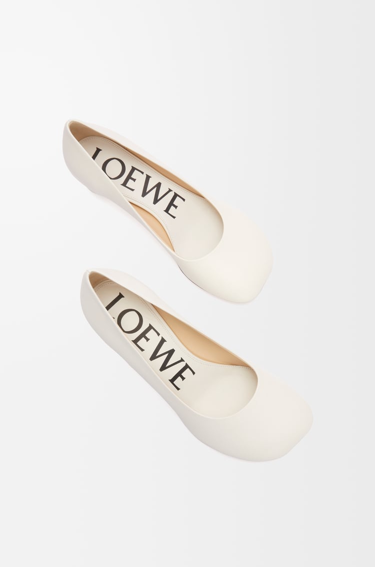 LOEWE Toy pump in goatskin White