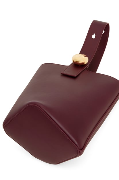LOEWE Mini Pebble Bucket bag in mellow calfskin Dark Burgundy plp_rd