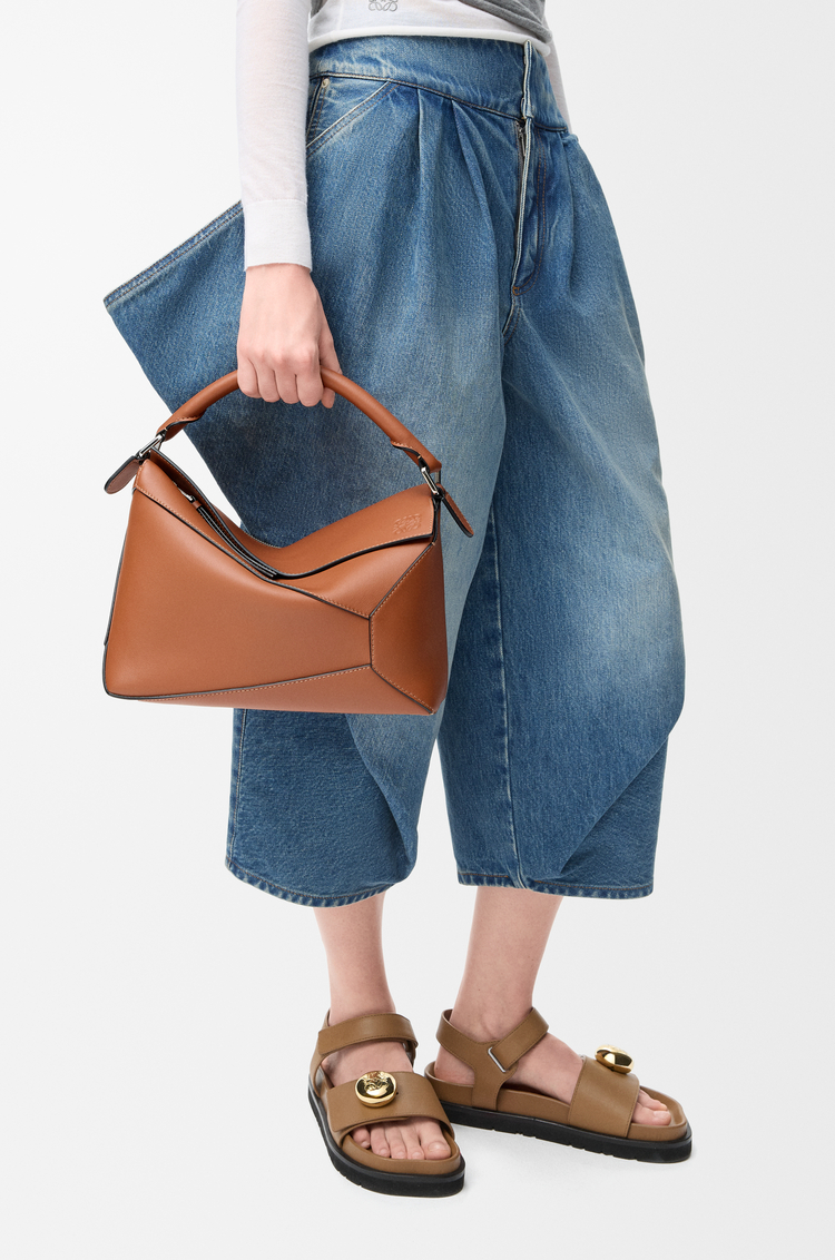 LOEWE Borsa Puzzle Edge media in pelle di vitello classica Tan