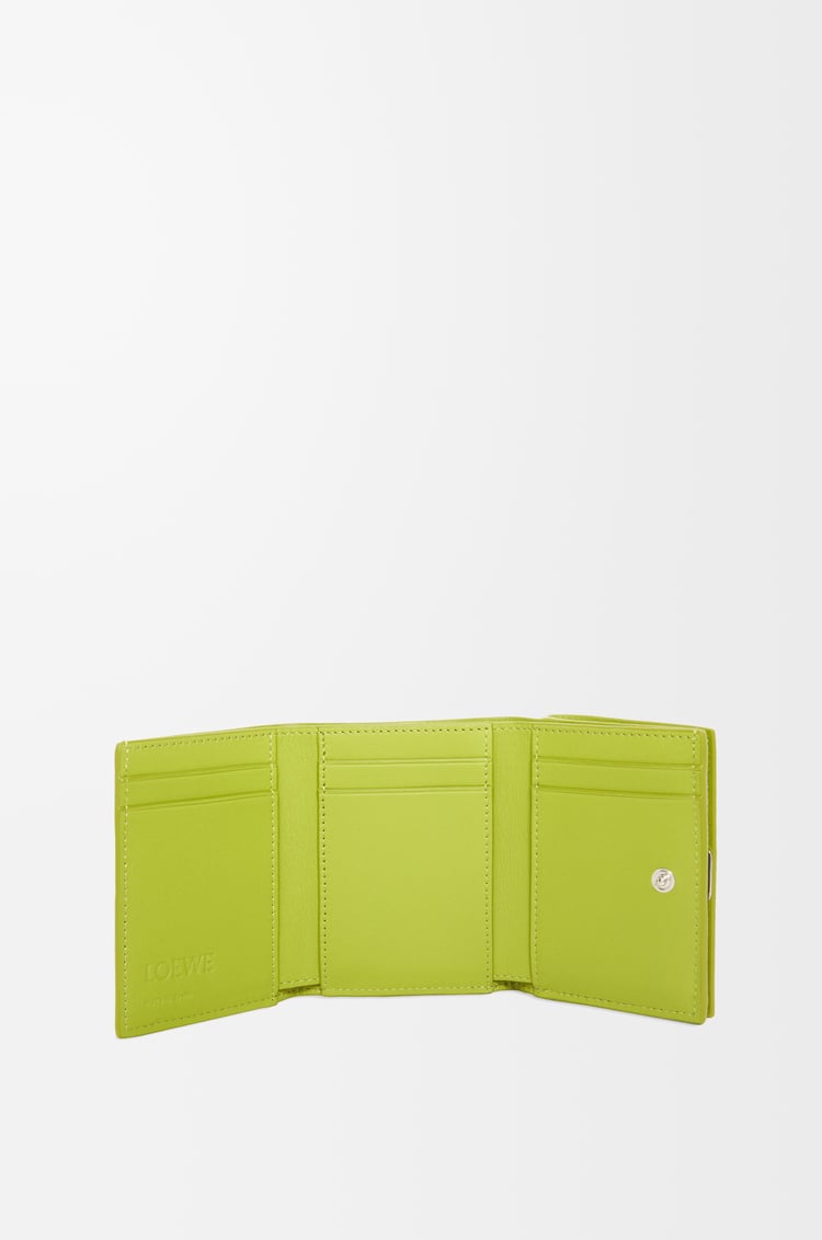 LOEWE Anagram trifold wallet in pebble grained calfskin Meadow Green