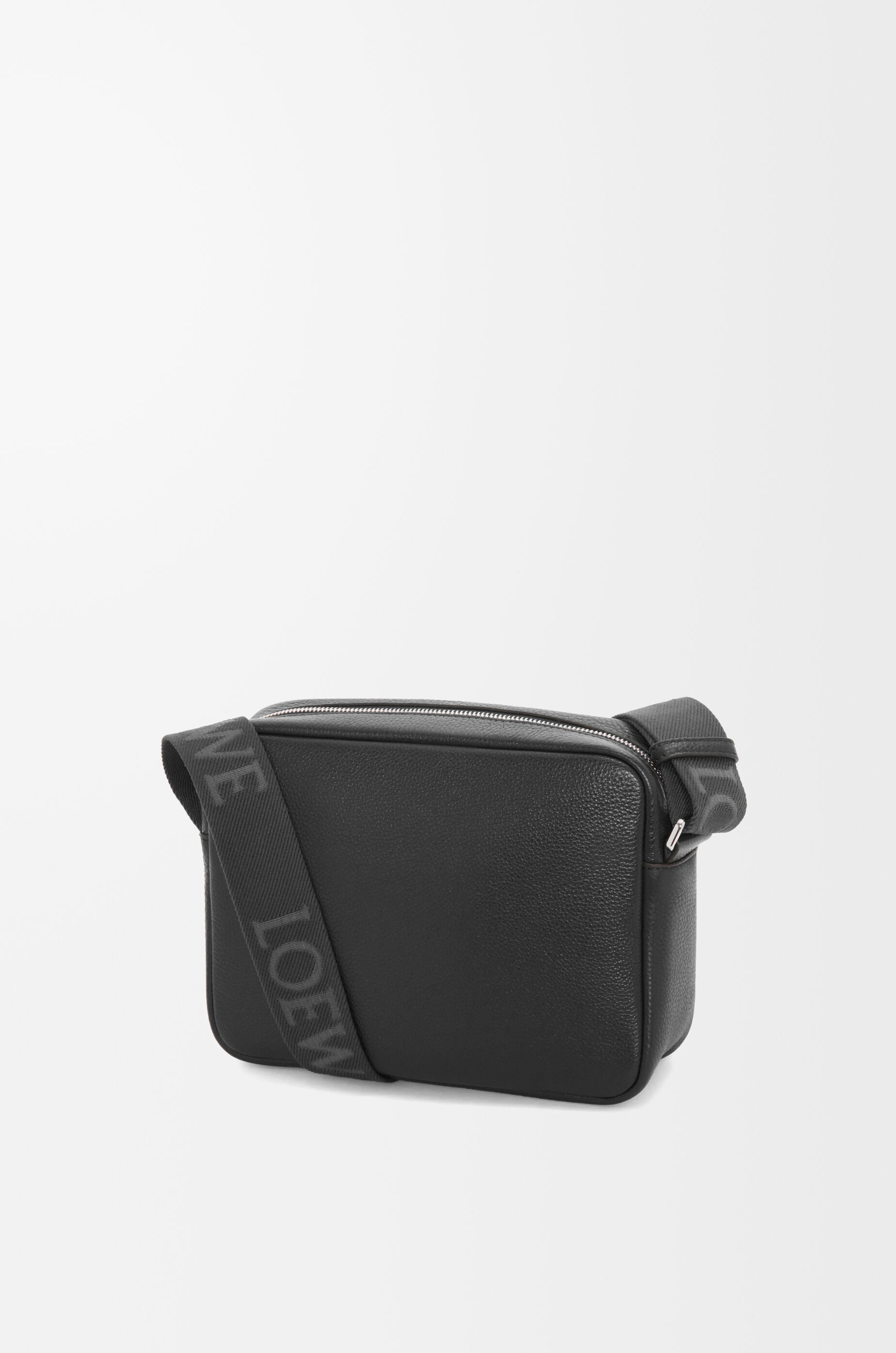 ペブル メッセンジャーバッグ ミディアム（サプルグレインカーフ