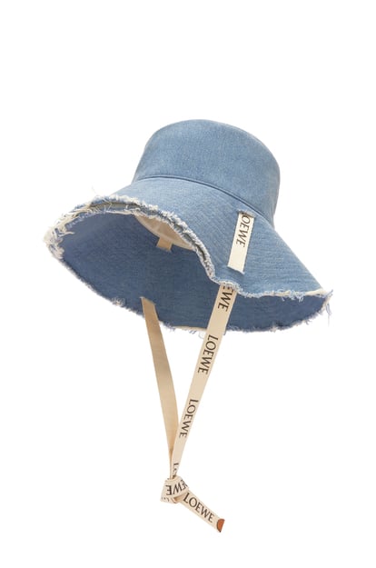 LOEWE Sombrero de pescador deshilachado en tejido denim y piel de ternera Azul Denim plp_rd