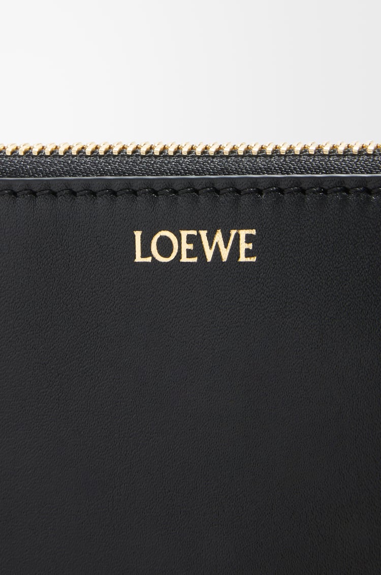 LOEWE 亮面纳帕牛皮革 Knot T 手拿包 黑色/耀眼橙