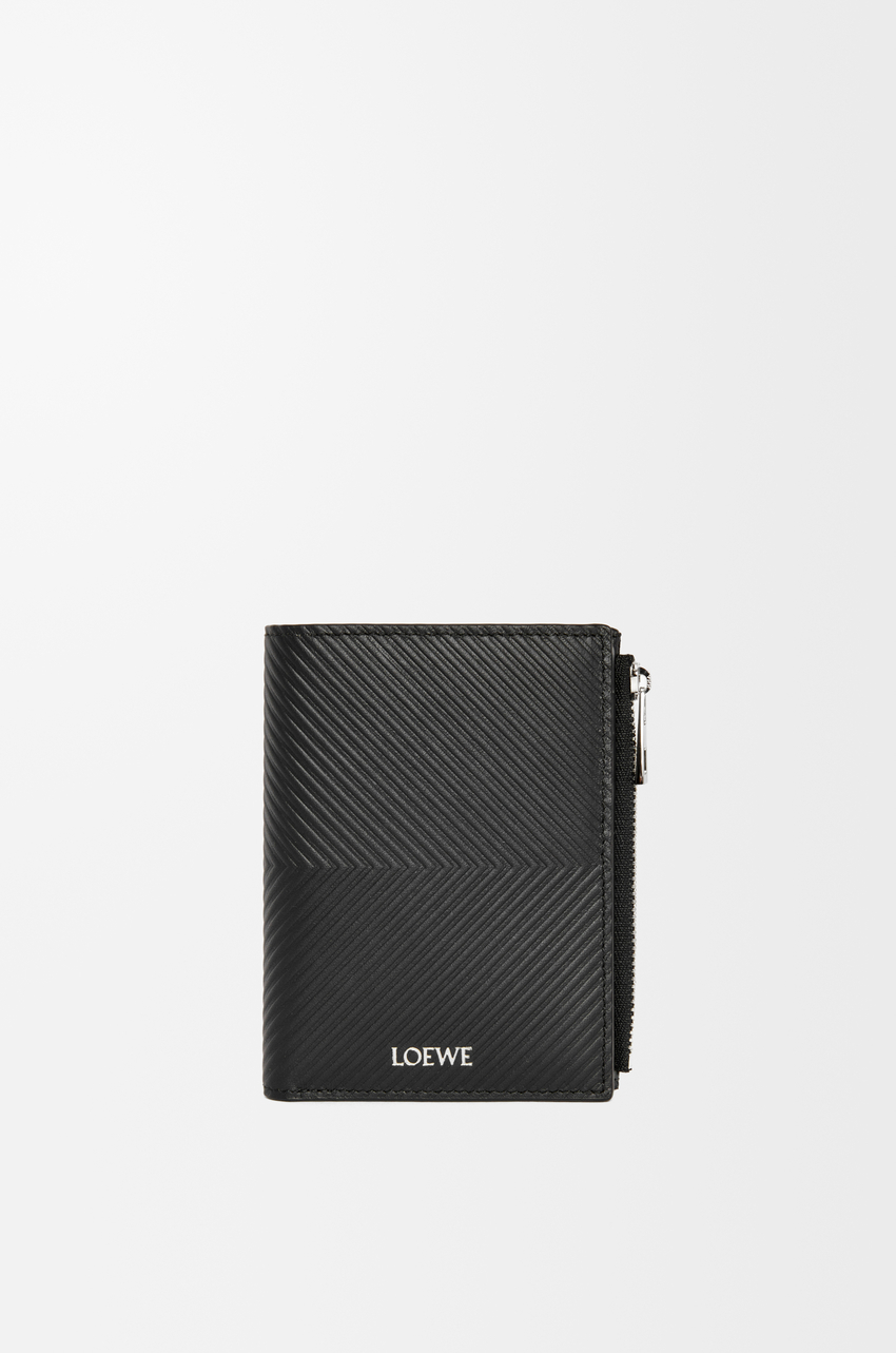 Slim compact wallet in textured classic calfskin