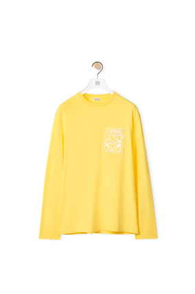 LOEWE Camiseta de manga larga en algodón con bolsillo falso y anagrama Amarillo plp_rd