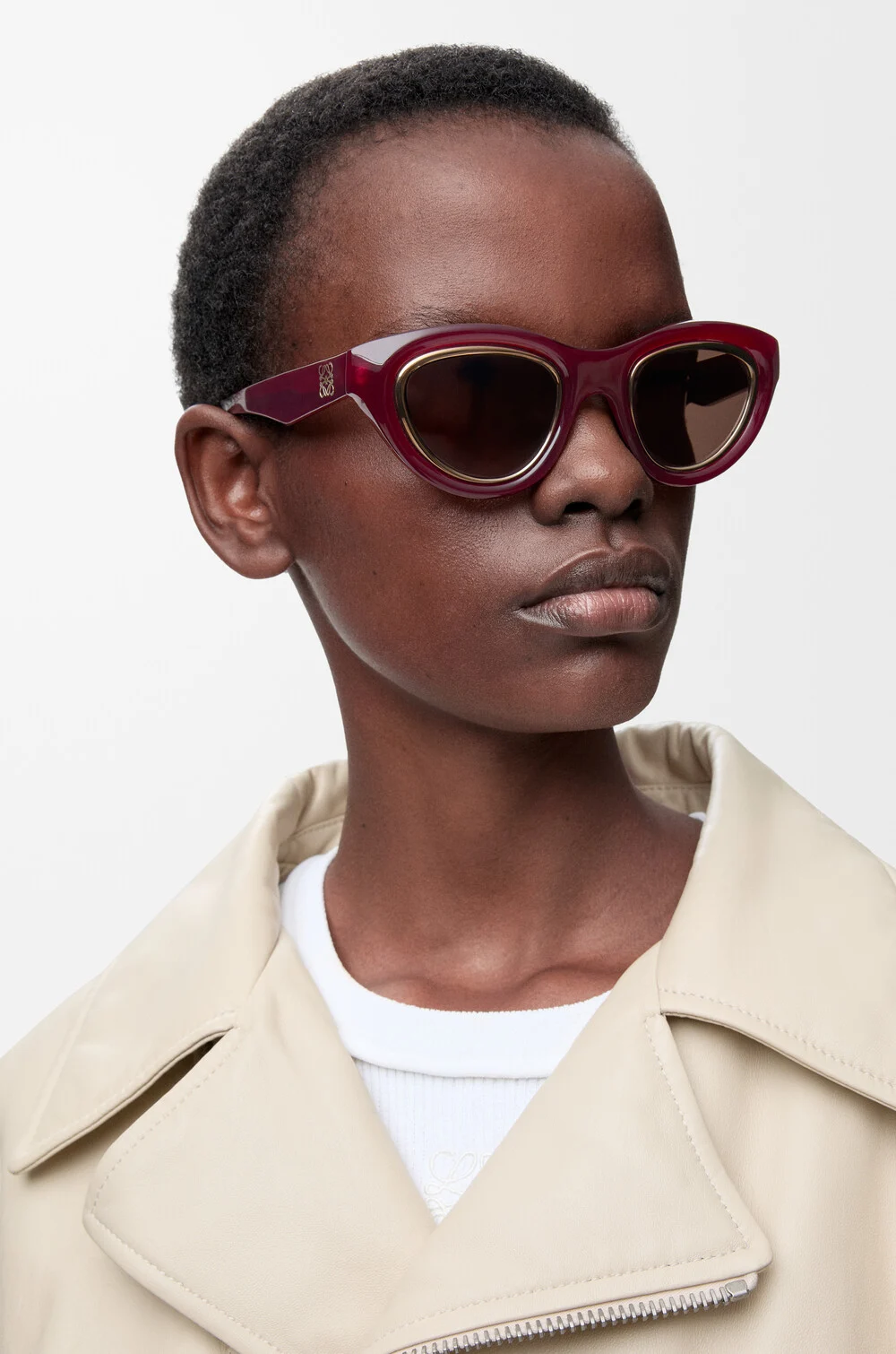 Loewe Anagram Cat Eye Sunglasses Burgundy LOEWE EYEWEAR Anagram cat-eye tortoiseshell acetate  main image 4