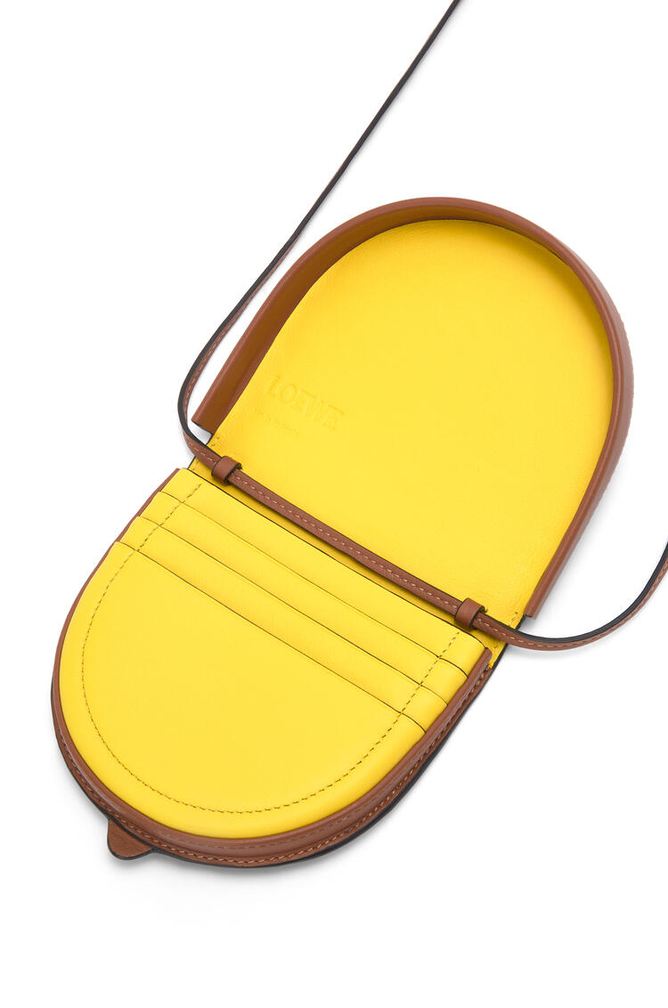 LOEWE Small Anagram Heel pouch in classic calfskin Tan pdp_rd