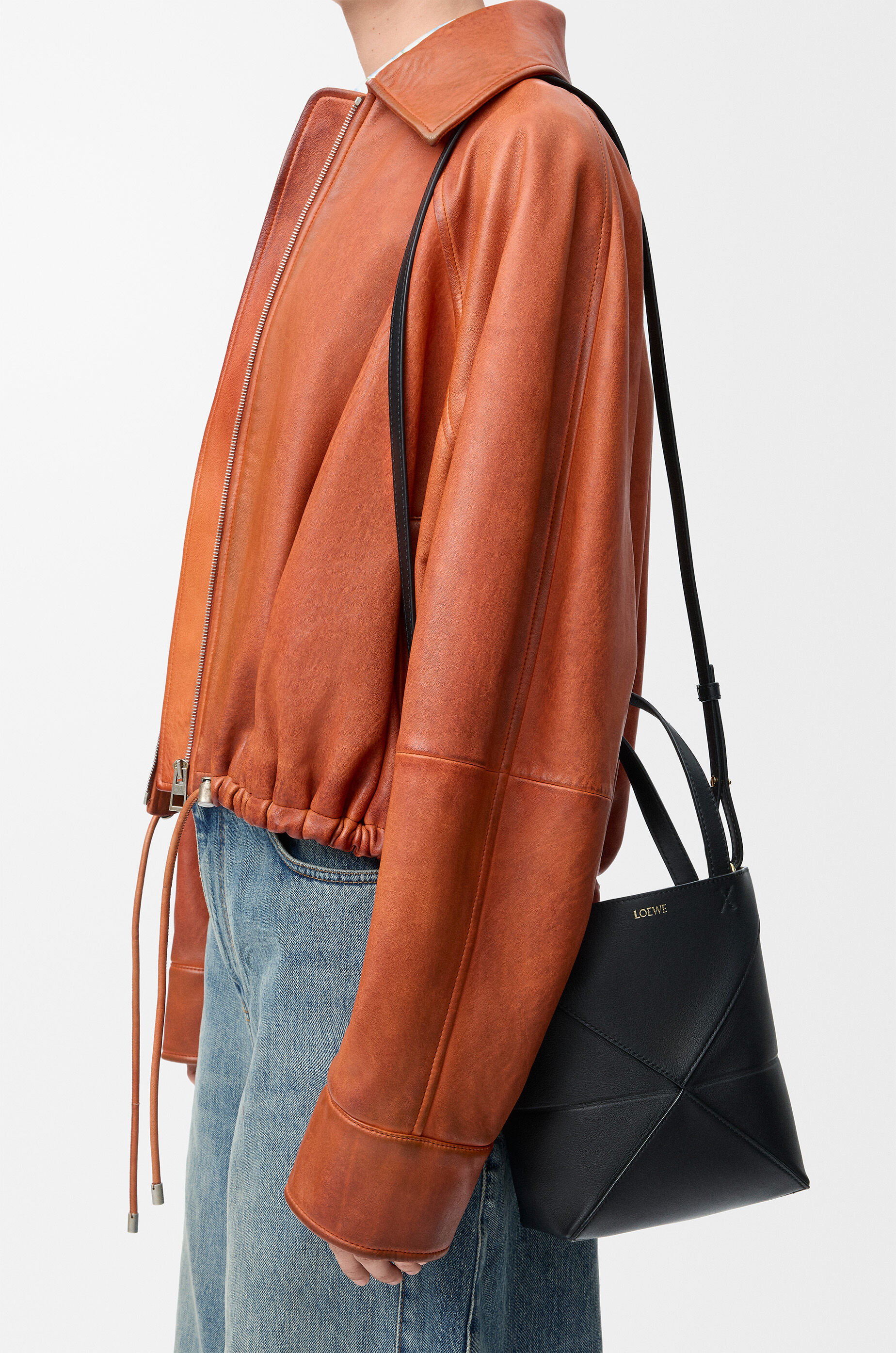 NEW LOEWE パズルフォルド トート ミニ 2色▲ A657V25X01 パズルフォルドトート ミニ（シャイニーカーフ） ブラック - LOEWE