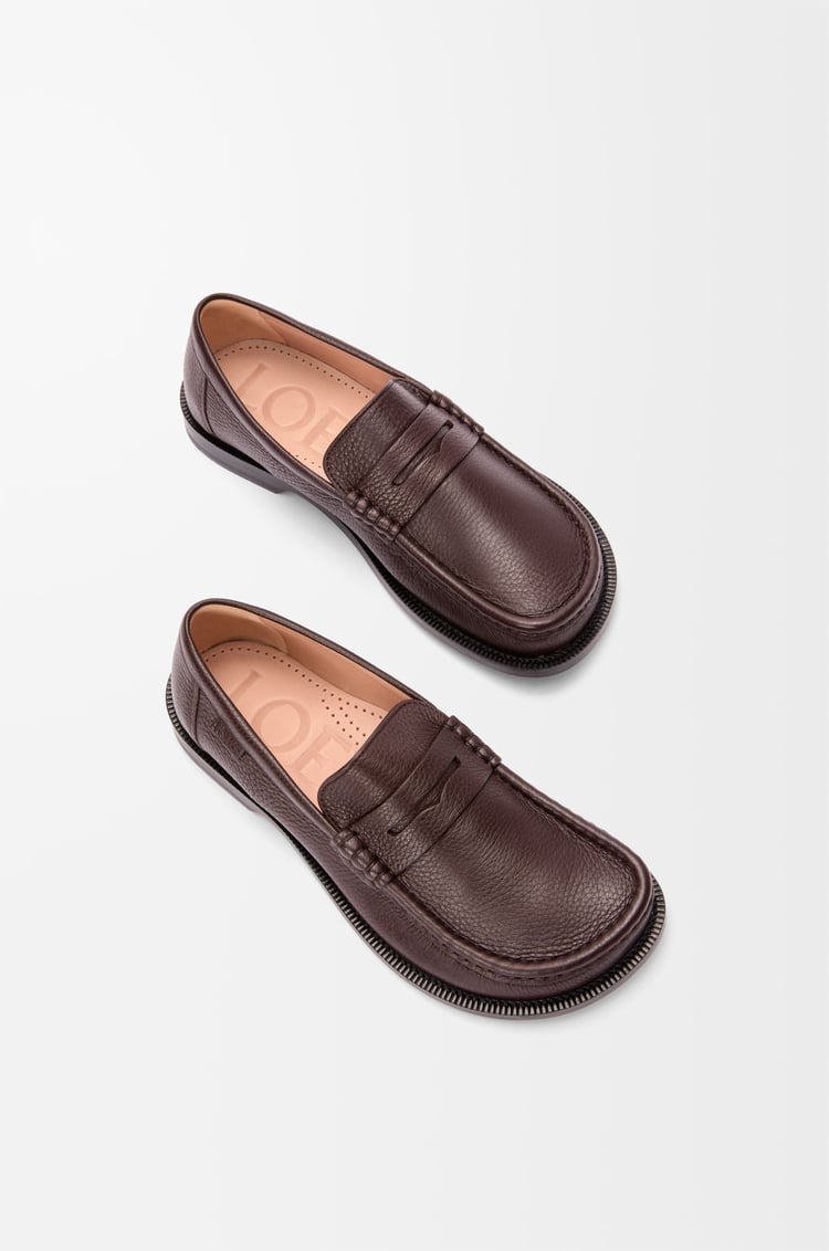 LOEWE Mocasín Campo en piel de ciervo Burgundy Oscuro