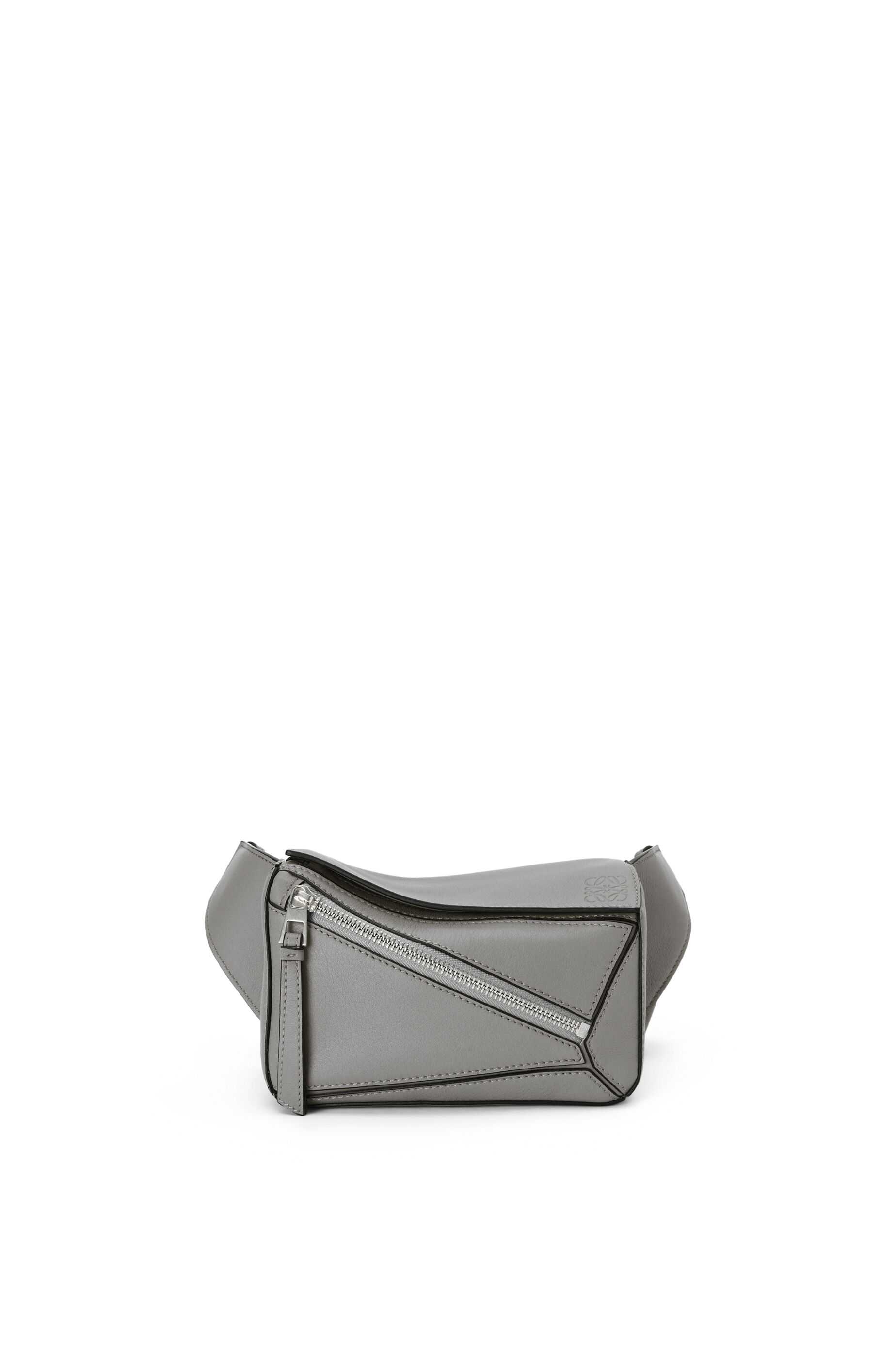 パズル バムバッグ ミニ（クラシックカーフ） タン - LOEWE