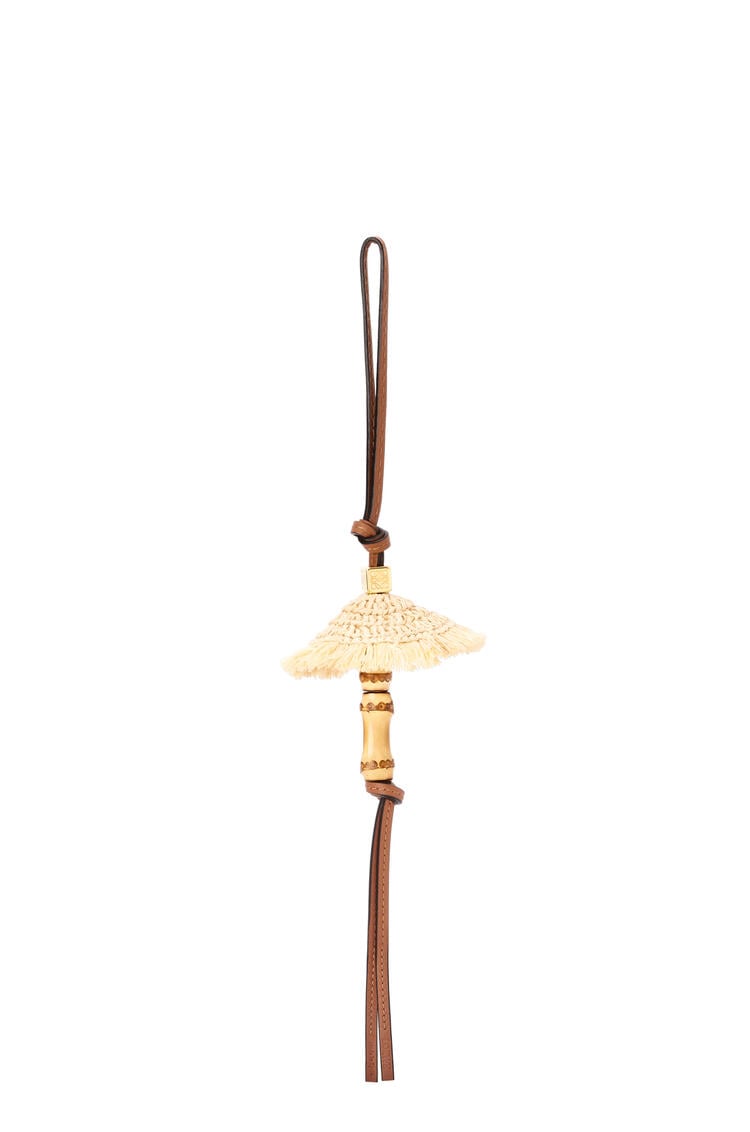 LOEWE Umbrella charm in calfskin and brass Natural pdp_rd