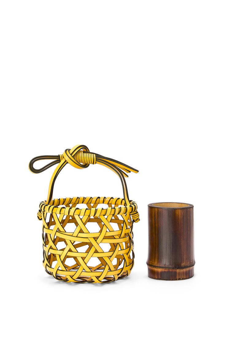 LOEWE Knot vase in calfskin and bamboo Yellow pdp_rd