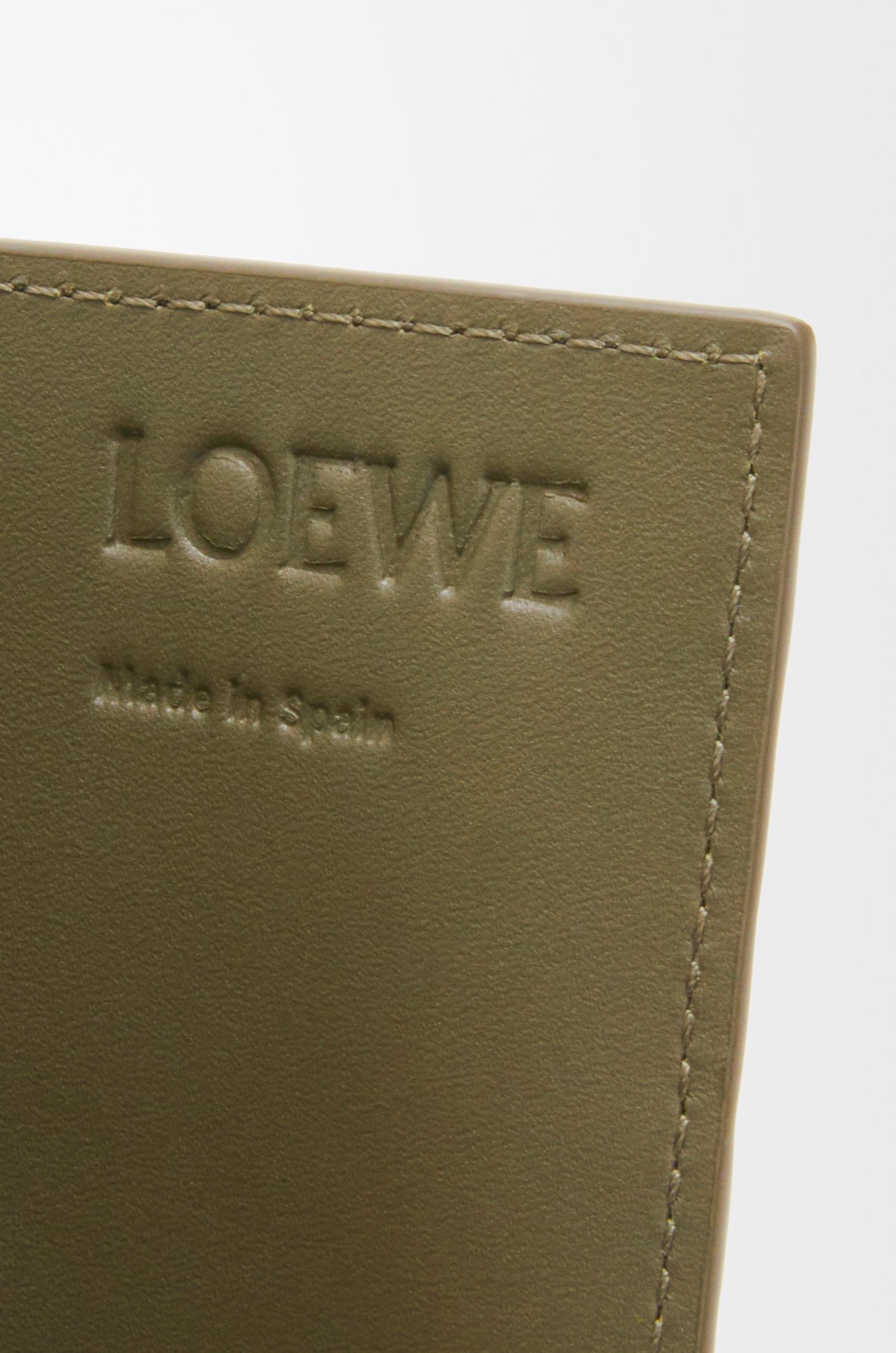 LOEWE Open cardholder in textured classic calfskin Dark Khaki plp_rd
