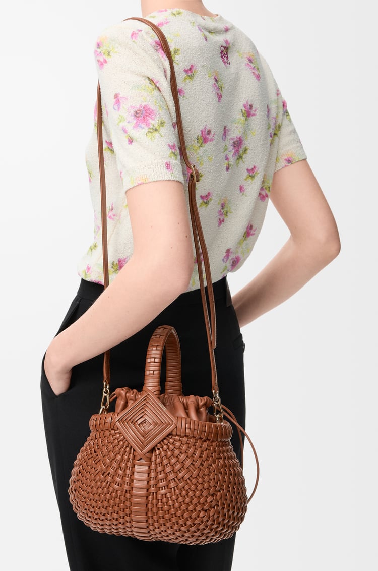 LOEWE ダイヤモンド ラウンド バスケットバッグ ミニ（カーフ） ダークタン