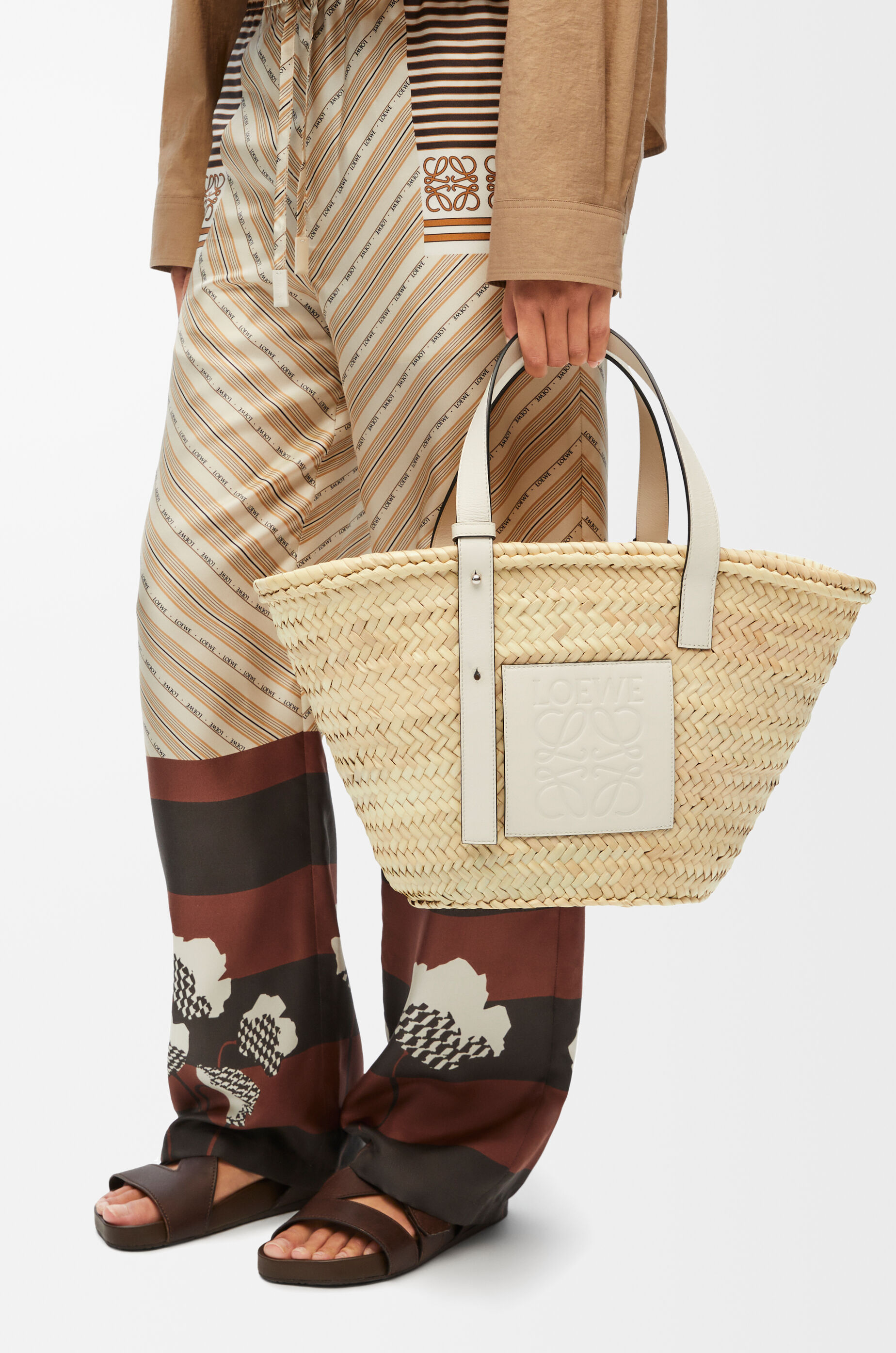 Capazo de loewe precio new arrivals