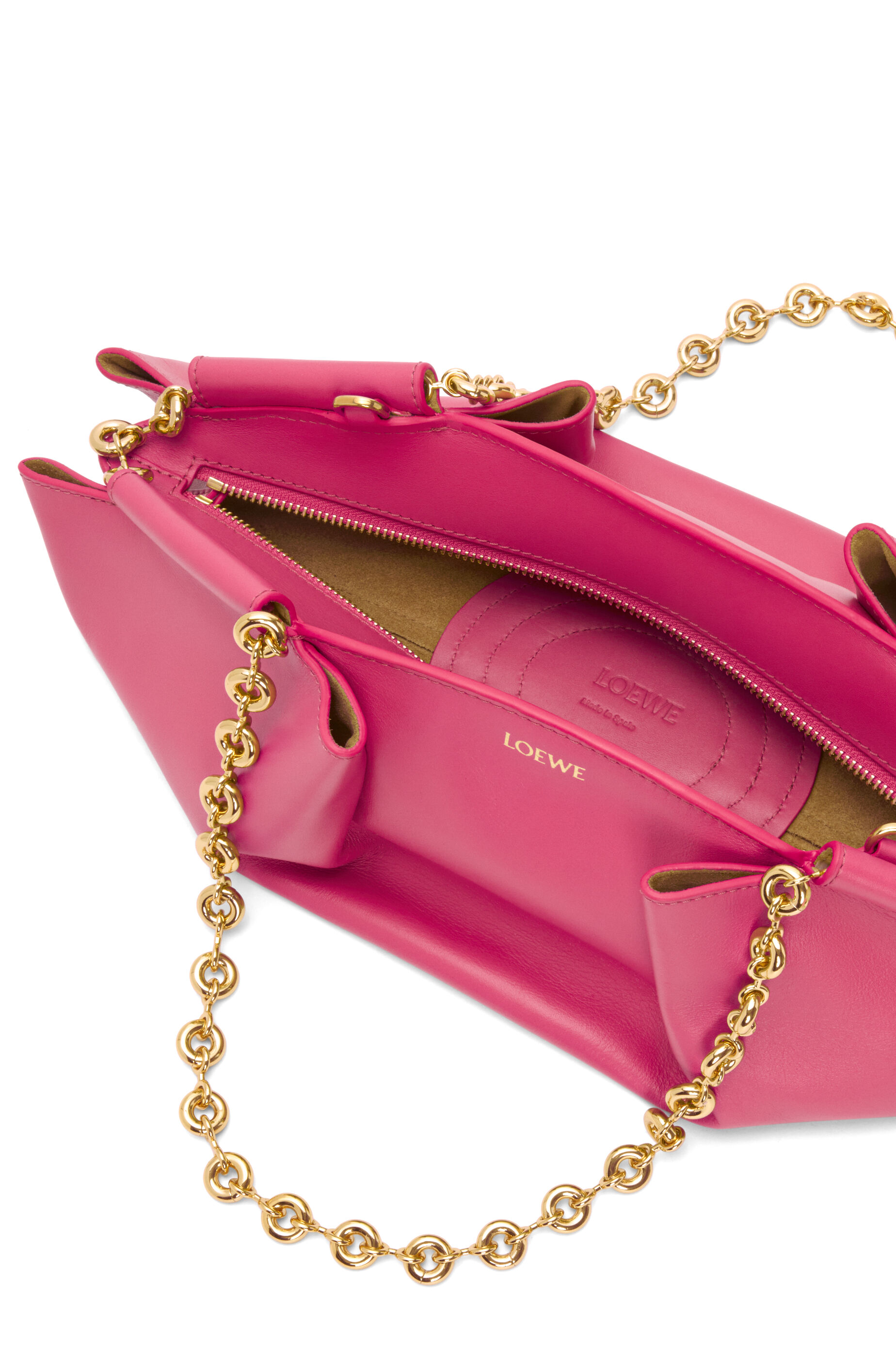 Small Paseo bag in shiny nappa calfskin with chain Magenta LOEWE