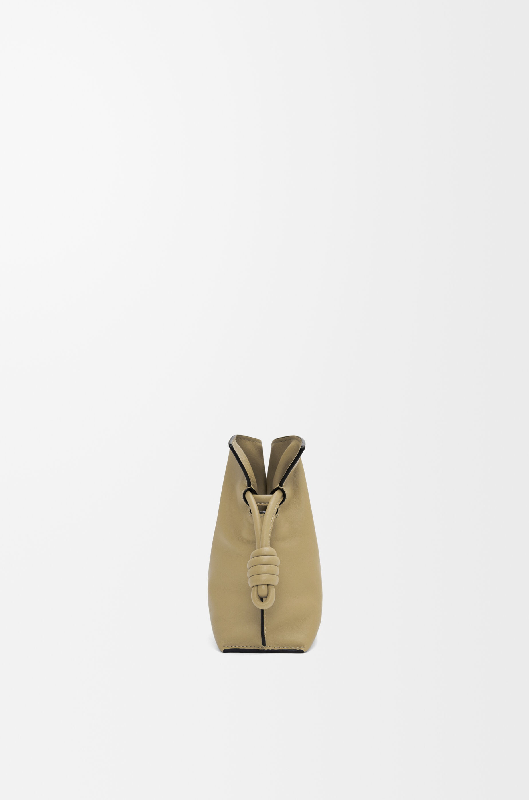 フラメンコクラッチ ミニ(ナパカーフ) グリーン - LOEWE フラメンコクラッチ ミニ(ナパカーフ) グリーン - LOEWE