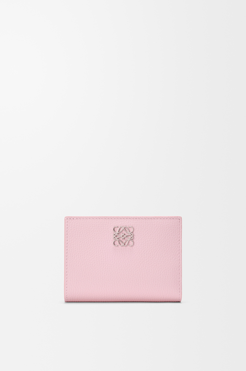 LOEWE Portafoglio compatto Anagram in pelle di vitello martellata Rosa Blossom