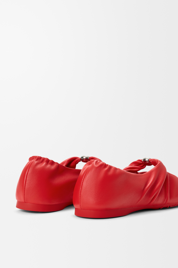 LOEWE Bailarina Pebble Soft en piel napa de cordero Rojo