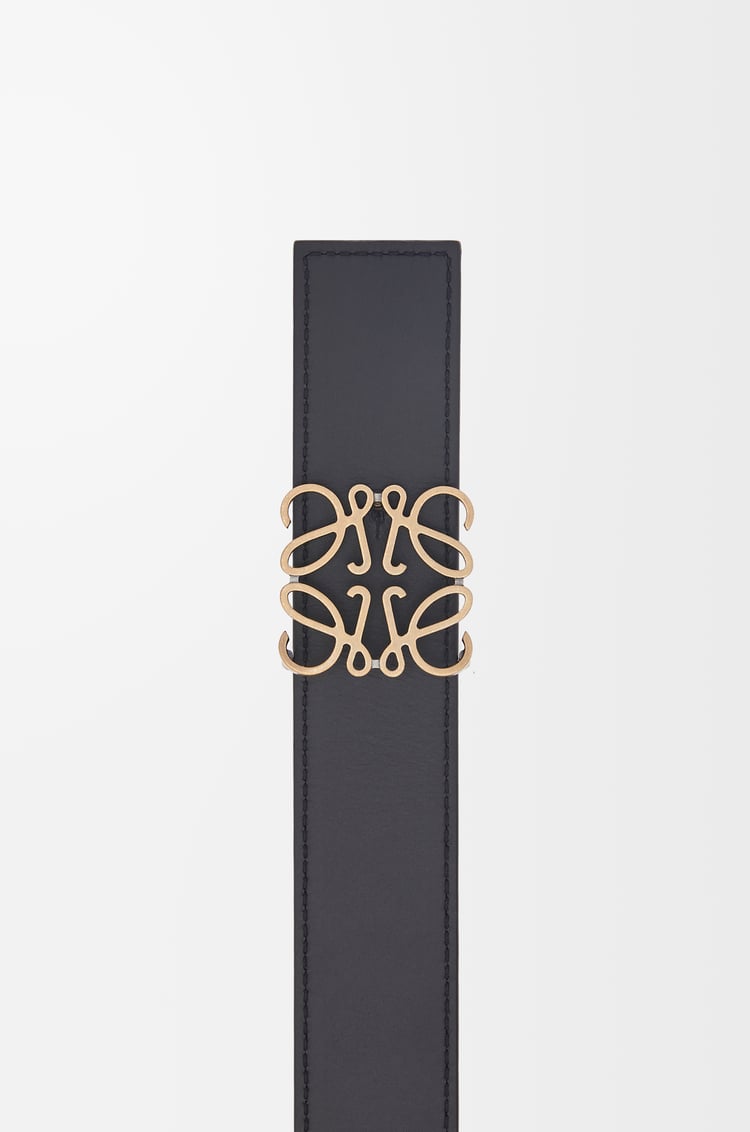 LOEWE Cinturón Anagram reversible en piel de ternera graneada y piel lisa Bronceado/Negro/Oro Viejo