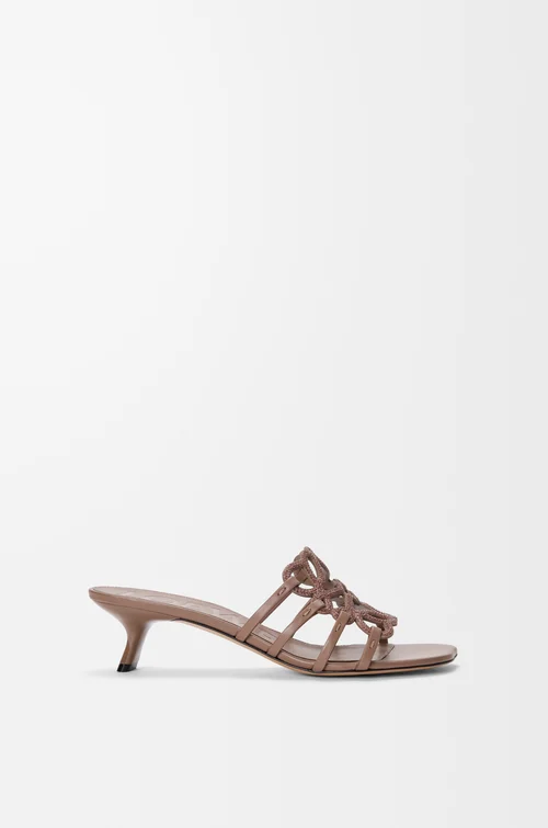 LOEWE Mules Petal Anagram en cuir velours à strass Light Taupe