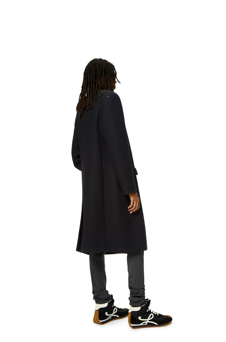 LOEWE Abrigo largo bordado en lana Negro