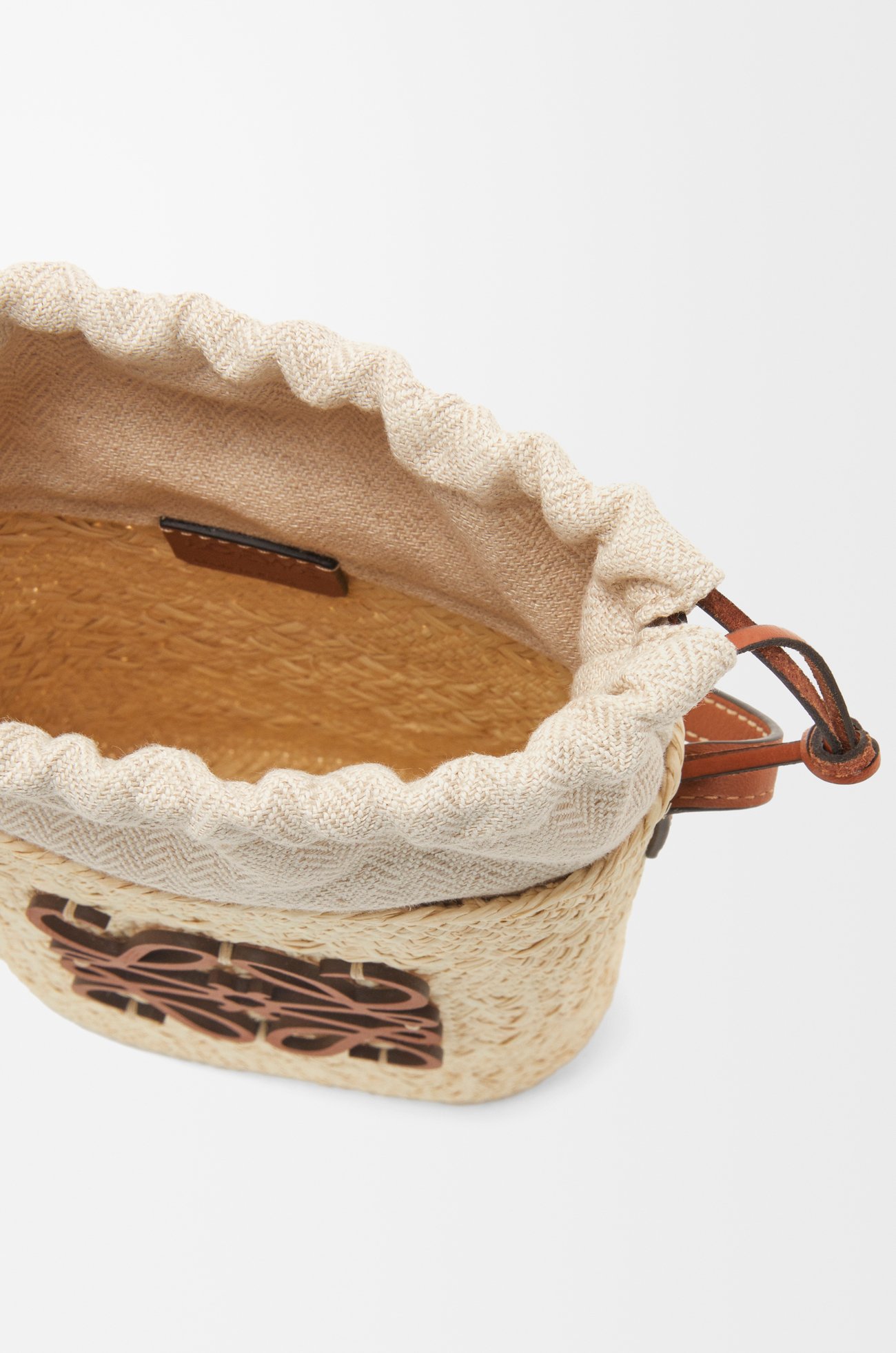 LOEWE Square pocket in iraca palm and calfskin Natural/Tan