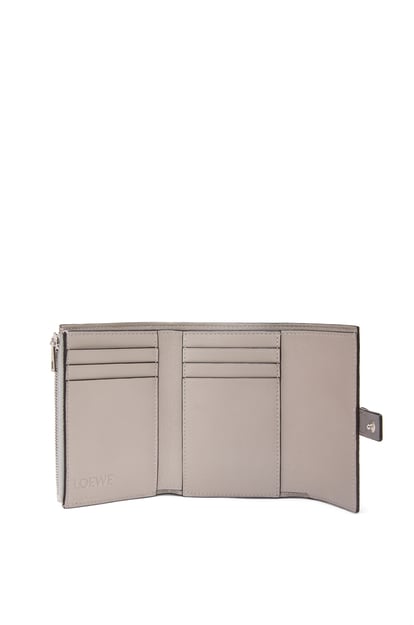 LOEWE Small vertical wallet in soft grained calfskin Pearl Grey/Light Pale Green plp_rd